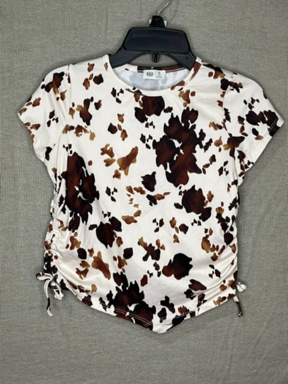 BKE Youth Girls Sz 10 M Cow Print Ruched Side Top Western Cowgirl Shirt